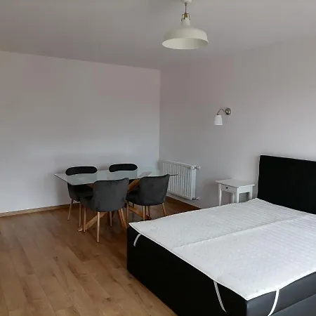 Apartment Kapitany Apartman *